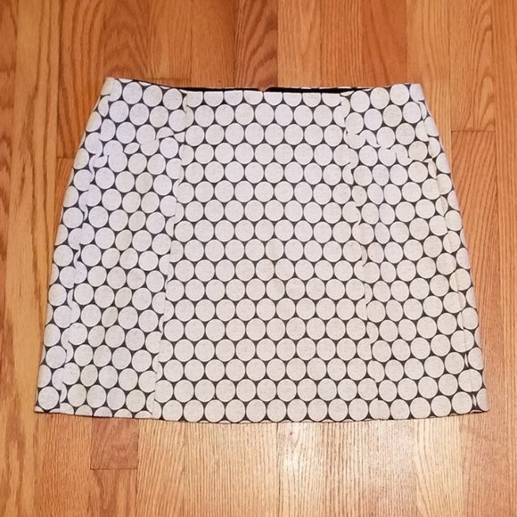 J Crew Mini Skirt in Ivory Dot Jacquard Skirt - Picture 2 of 6